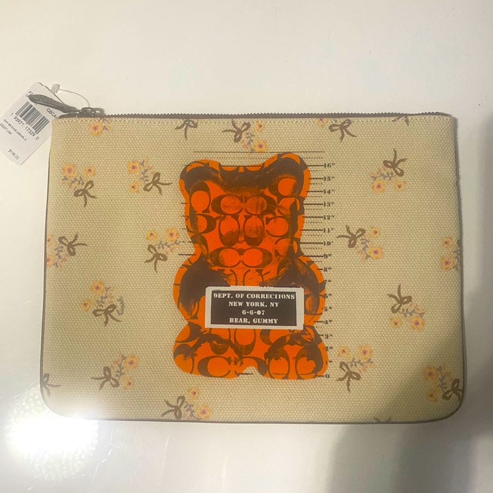 Coach Vandal Bear Collab Clutch